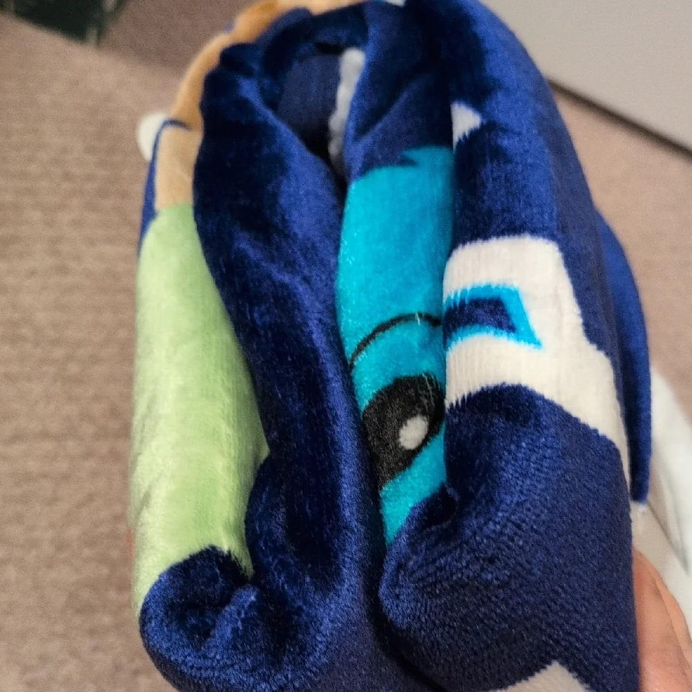 Star Wars Mandalorian Yoda Sherpa Throw NWT